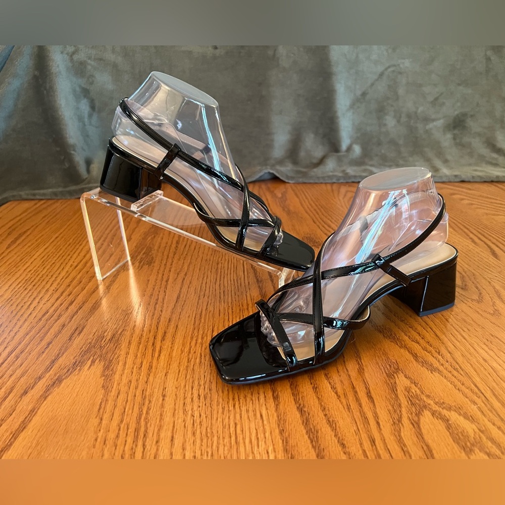 Unisa Black Pat Strappy Sandals Women's Size 9.5 - 2” Heels (KS)